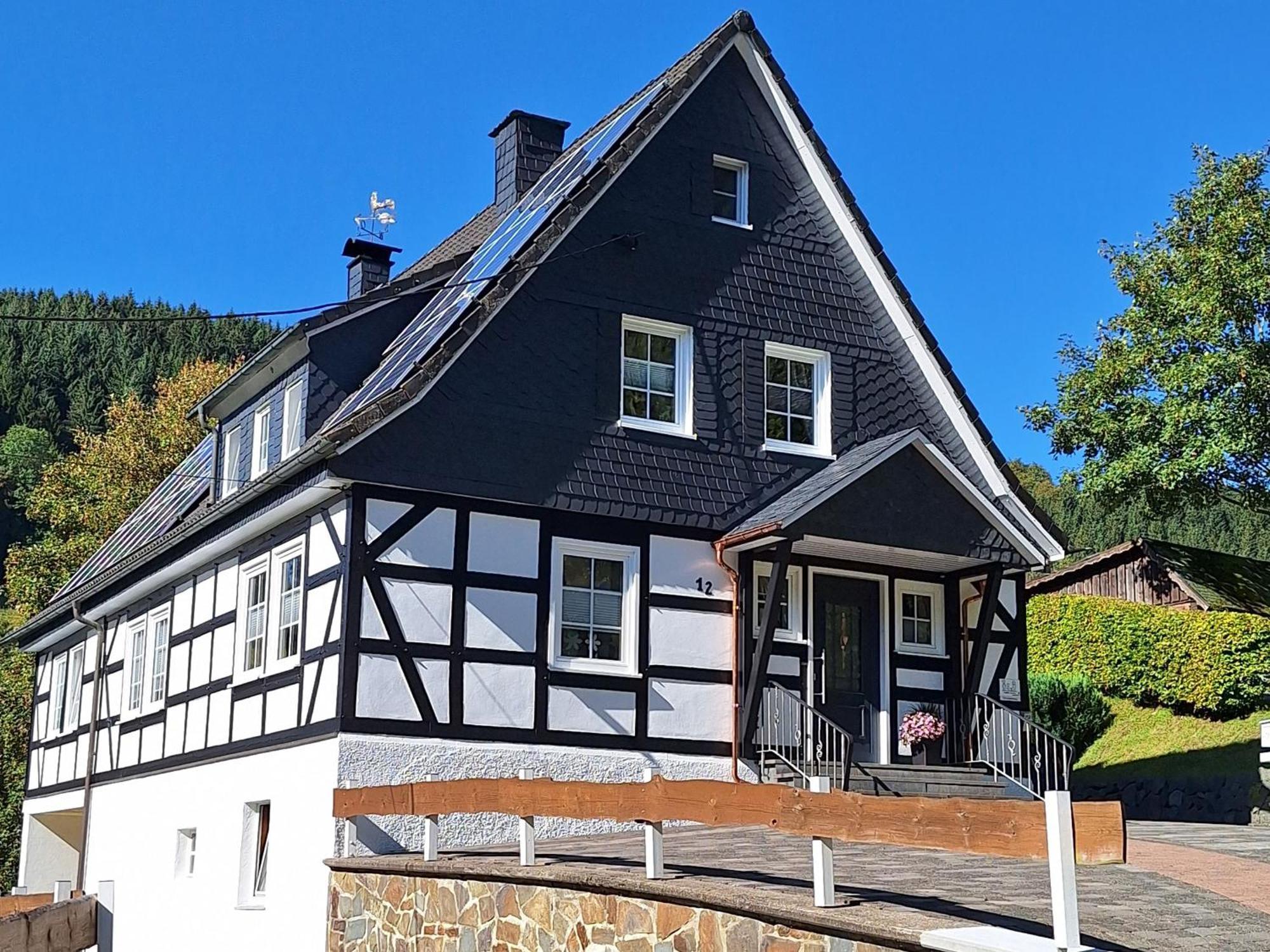 Ferienwohnung Zur Basemicke Schmallenberg Exterior foto